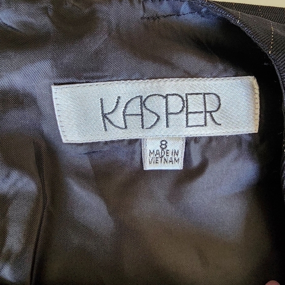 Kasper Women's Sleeve Black Pin Striped Dress Size 8. - Picture 5 of 8